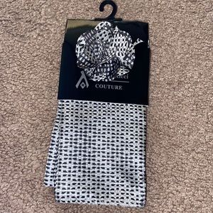 MAN’S BLACK AND WHITE BOW TIE